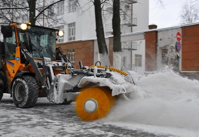 Технику для зимней уборки улиц в Вологде обещают подготовить до 1 ноября