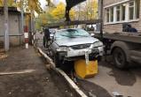 Таксист, сбивший шлагбаум училища связи в Череповце, был пьян