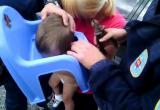 Спасатели в Череповце освободили ребенка