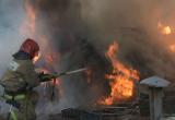 В Верховажском районе пожар нанес ущерб предпринимателю: сгорел гараж