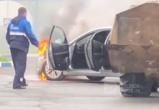 В Череповце загорелась " Mazda" прямо на АЗС (2 ВИДЕО) 