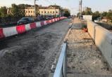 Ремонт октябрьского моста затянется еще на несколько дней