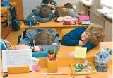 Сколько часов должны учиться дети в школах России?