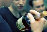 Минпромторг поддержал Минздрав в запрете продавать крепкий алкоголь лицам моложе 21 года
