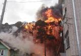 Пламя перекинулось на сосновый парк: крупный пожар тушили в Кичменгском Городке
