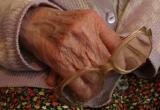 Незваный гость: на пенсионерку в Бабаевском районе напал знакомый