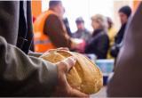 Пенсионеру в супермаркете не продали хлеб за милостыню