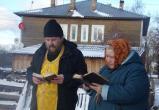 В Белозерске священник призвал в помощь небесные силы, чтобы заглушить неутомимую скважину 