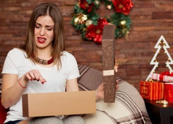 Подарки-отдарки: антирейтинг новогодних презентов или что точно не стоит дарить