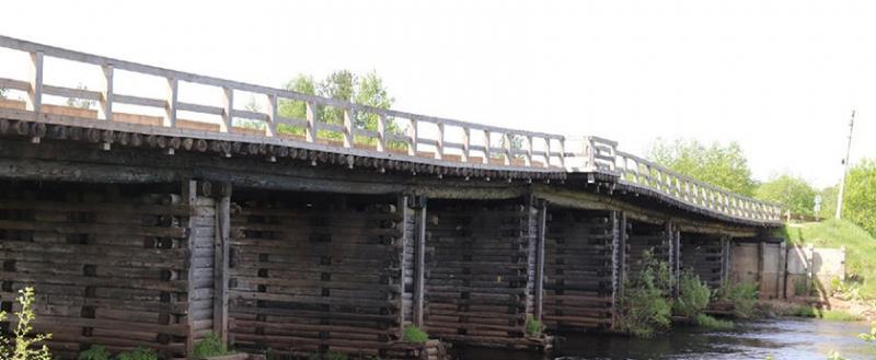 Жителям Бабаево обещают построить железобетонный мост вместо старого деревянного