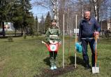 Олег Кувшинников принял участие в акции «Сад памяти»