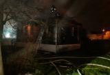 Деревянный частный дом сгорел минувшей ночью в центре Вологды