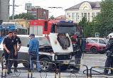 Недалеко от вокзала в Вологде вспыхнула «Нива»: тушить автомобиль пришлось полицейским…