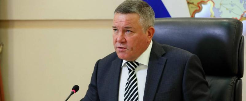 Губернатор Олег Кувшинников предложил учредить награду для вологодских учителей «За верность родной земле»