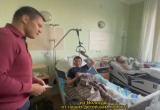 Мэр Вологды Сергей Воропанов встретил знакомых боксеров в госпитале Луганска
