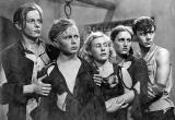 на фото из сети интернет – кадр из фильма «Молодая Гвардия» (1948 г.) Герасимова