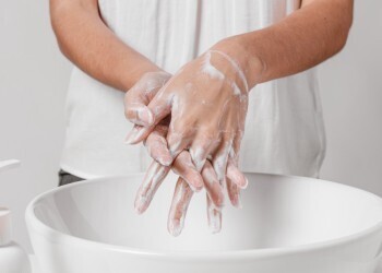 Насколько полезно хозяйственное мыло: развенчиваем мифы о популярном моющем средстве