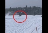 Водитель снегохода разбился на соревнованиях в Стризнево 