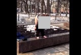 Юная вологжанка устроила стриптиз у «Вечного огня» на площади Революции и пока на свободе…