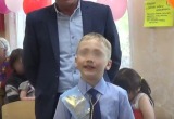 Вы будете тронуты до слез: выпускника детского сада в Вологодской области поздравил отец, находящийся в зоне СВО