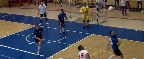 «Всухую»: команда «Grizzly Vologda-Poisk» выиграла второй матч в Первой лиге городского чемпионата по мини-футболу