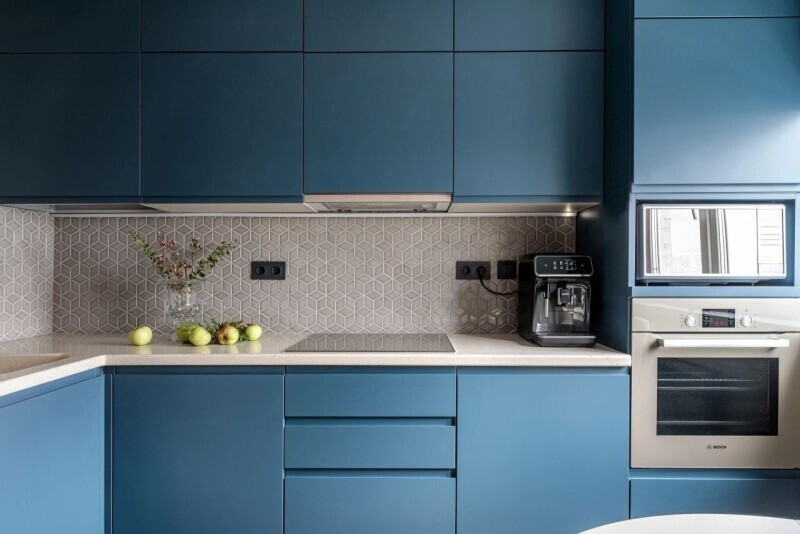 Синяя кухня – стильно и благородно