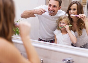 Врачи дали рекомендации по правильной чистке зубов