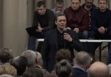 Скриншот видео встречи Георгия Филимонова с жителями