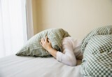 Как недостаток сна может состарить вас на 10 лет?