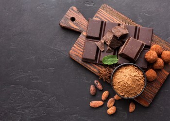Шоколад как лекарство: доктор рассказал, как он влияет на сердце и сосуды