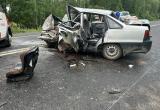 После вечернего смертельного ДТП на трассе М-8 в Вологодской области движение до сих пор затруднено