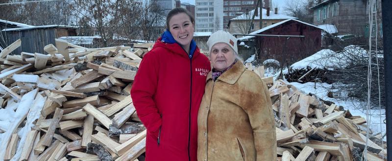 Чтобы не замерзнуть пожилая вологжанка обратилась к президенту России и свершилось чудо: дрова привезли на всю зиму