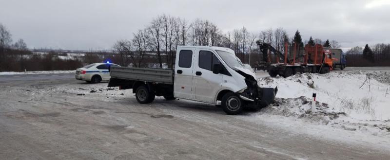 В Вологодской области на «трассе смерти» водитель КАМАЗа проверил на прочность чужую ГАЗель