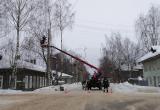 На востоке Вологодской области лихач сбил опору ЛЭП