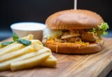 5 продуктов, которых стоит избегать в жару