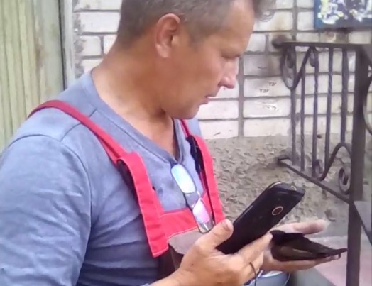 Вологжанин спас застрявшего стрижа