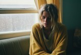 Муж трижды сделал ремонт в квартире свекрови, а меня 10 лет кормит обещаниями