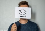 Как аллергику пережить сезон цветения амброзии без мучений