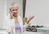 Дочь уговорила меня бросить работу и сидеть с внуком, обещала помогать деньгами, но уже третий месяц я живу только на свою копеечную пенсию