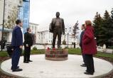Сегодня прошло торжественное открытие памятника Дрыгину на одноименной площади в Вологде