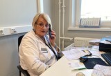 «Кажется, она помнит имена и фамилии всех пациентов, а также – кто, когда и чем болел, у кого какие дети и внуки…» 