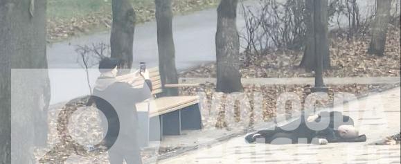 Утром на городском бульваре было найдено мертвое тело