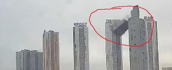 В Красногорске при демонтаже комплекса «Снежком» произошло сильное обрушение