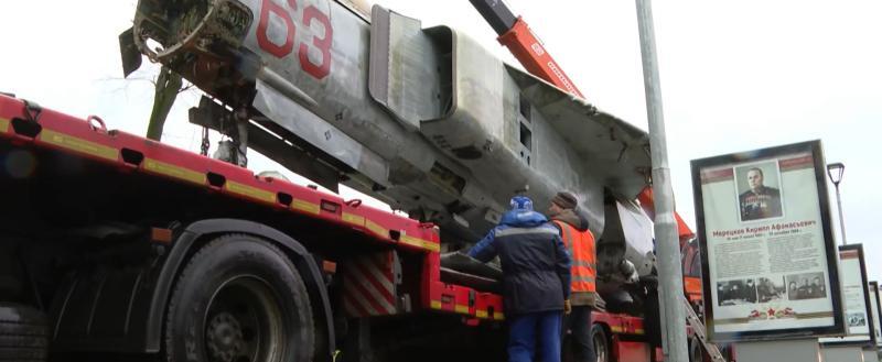 В Череповец доставили истребитель МиГ-23 для экспозиции в Парке Победы