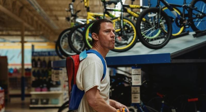 «Грабитель с крыши», Roofman, 18+