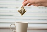 Не спешите выбрасывать чайные пакетики: 4 необычных способа их использования