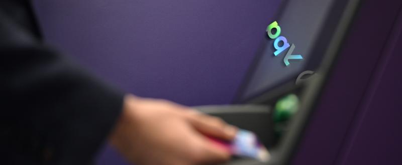 Карта &laquo;Почетный пенсионер&raquo; Уралсиба &ndash; в Топ-3 лучших пенсионных карт 