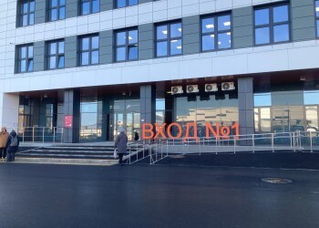 Почему в поликлинике одних направляют на диспансеризацию, а других на профилактический медосмотр?