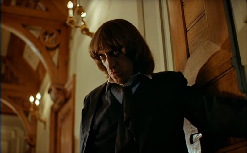 &laquo;Господин оформитель&raquo; (1988), 18+