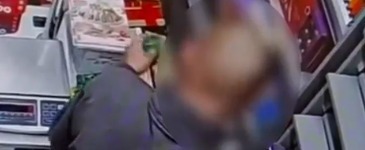 скрин с камер видеонаблюдения (предоставлен УМВД России по Вологодской области)